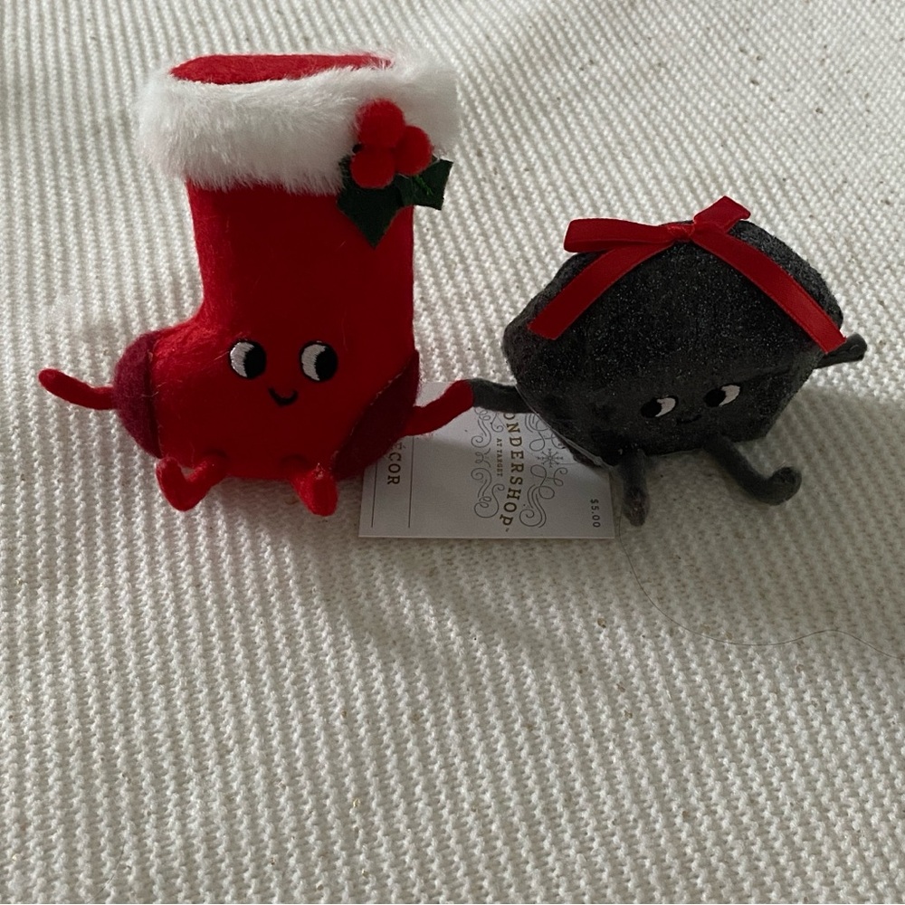 Wondershop felt duo